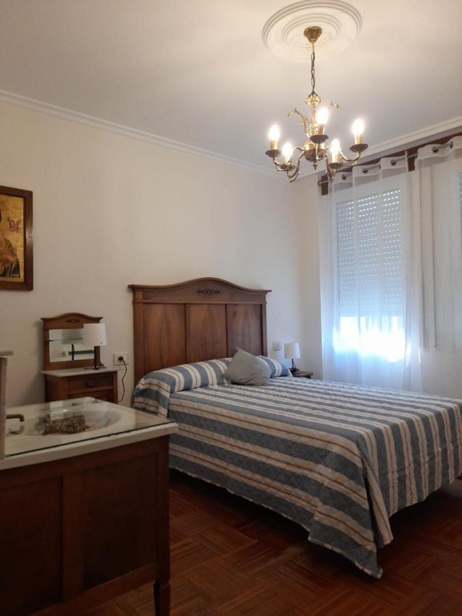 Xoan De Requeixo Apartment Chantada Bagian luar foto